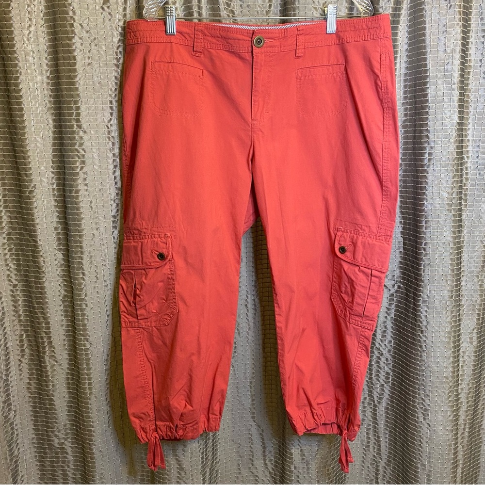 Tommy Hilfiger Capri Cargo Coral Pants Size 16
